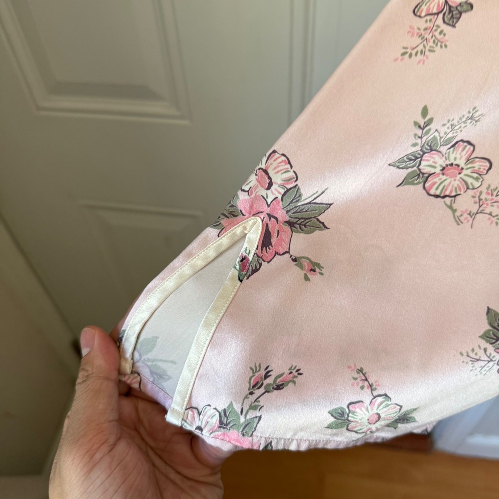 LOVESHACKFANCY pink silk floral wide straight leg cropped pants - Picture 3 of 7